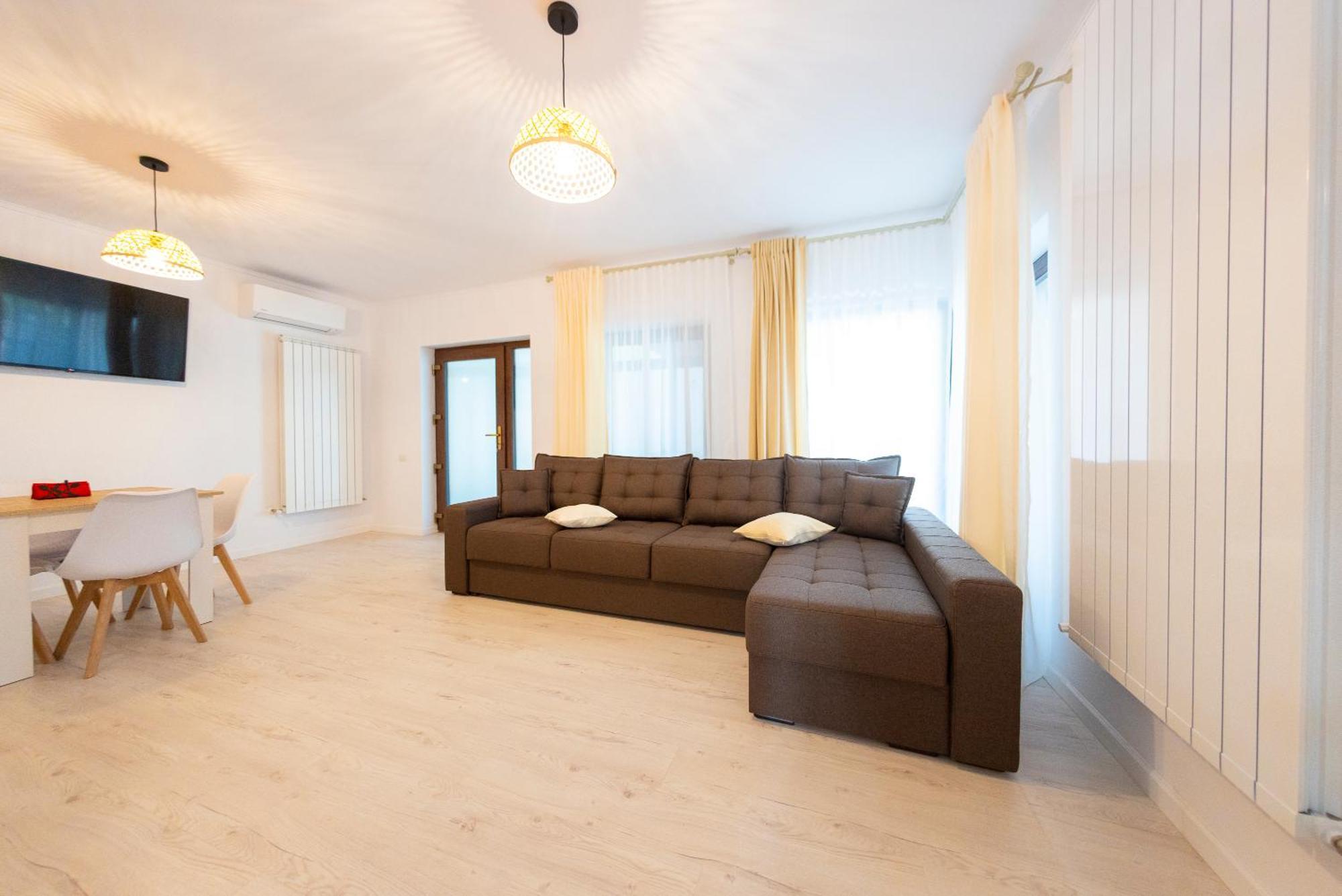 Casa Cu Nuc Hotel Alba Iulia Exterior photo